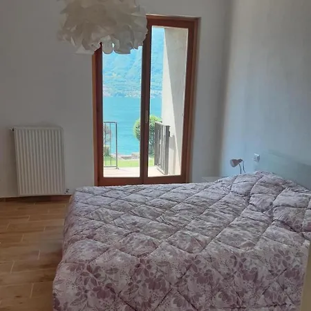 Daire Big With View And Two Bedrooms Sala Comacina