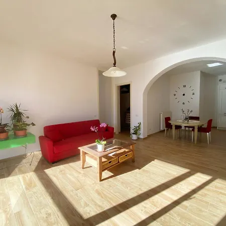 Big With View And Two Bedrooms * سالا كوماسينا